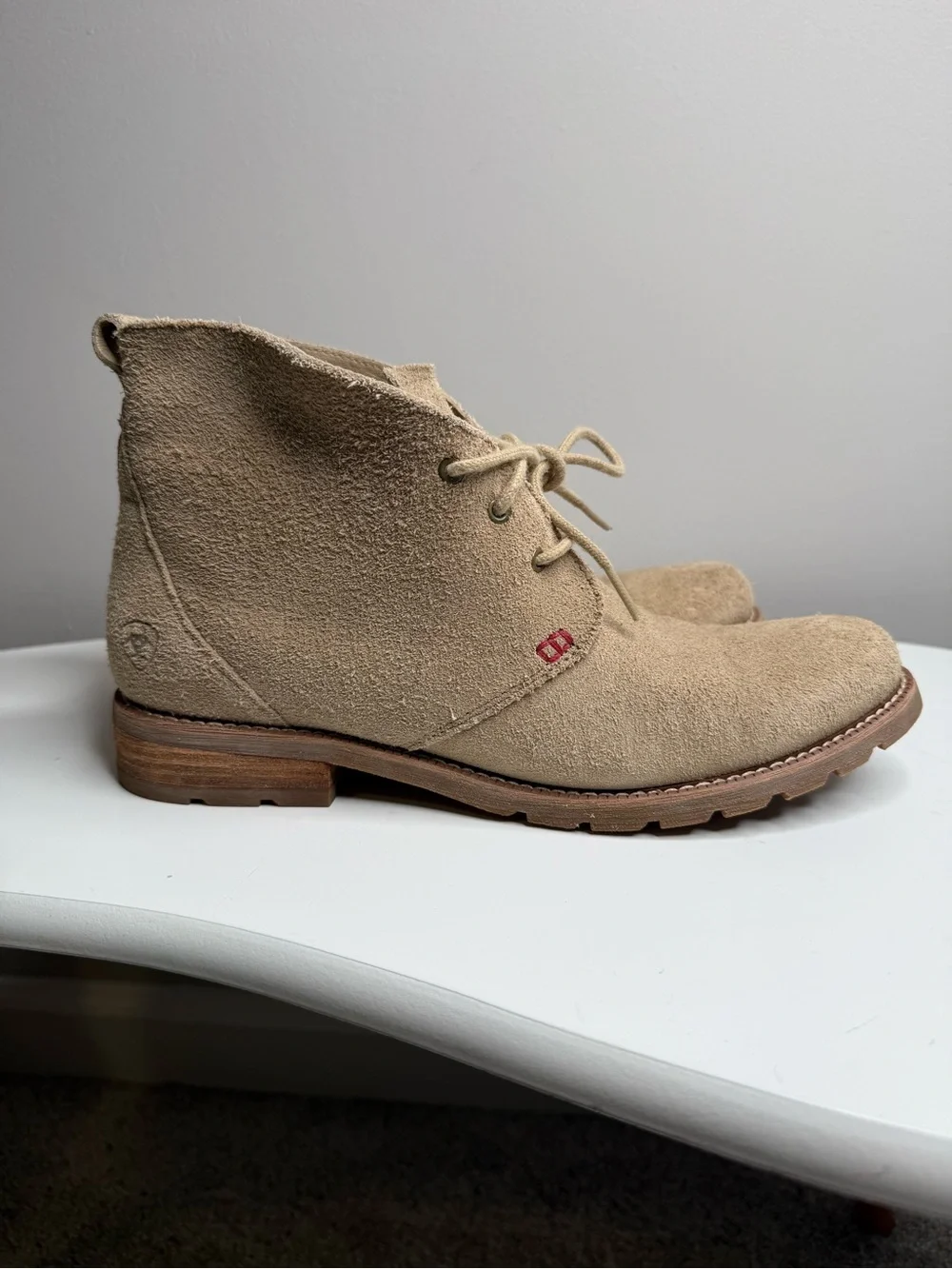 Ariat Beige Suede Chukka Boots size 10